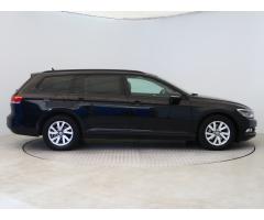 Volkswagen Passat 2.0 TDI 110kW - 8