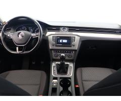 Volkswagen Passat 2.0 TDI 110kW - 10