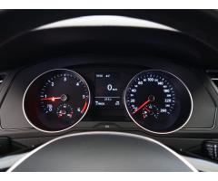 Volkswagen Passat 2.0 TDI 110kW - 17