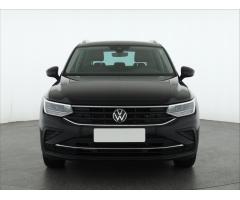 VW Passat 2,0Tdi DSG 140kW Elegance Variant 1 MAJ ČR