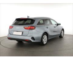 Kia Cee`d 1.5 T-GDI 118kW - 9