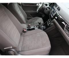 Volkswagen Touran 2.0 TDI 110kW - 15