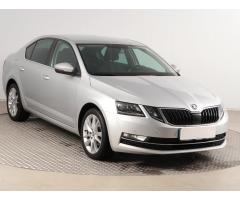 ŠKODA SUPERB COMBI 2.0TDI 140 LAURIN&K 4X4 DSG 7ST