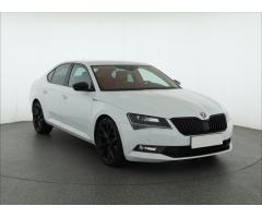 ŠKODA SUPERB COMBI 2.0TDI 140 LAURIN&K 4X4 DSG 7ST