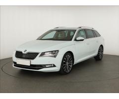 ŠKODA SUPERB COMBI 2.0TDI 140 LAURIN&K 4X4 DSG 7ST