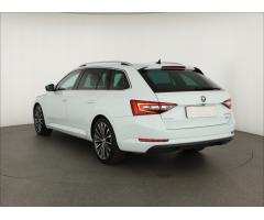 ŠKODA SUPERB COMBI 2.0TDI 140 LAURIN&K 4X4 DSG 7ST