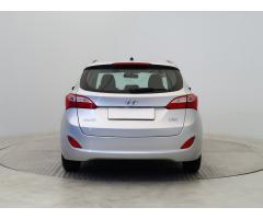 Hyundai i30 1.6 CRDi 81kW - 6