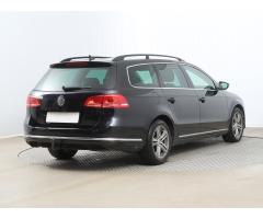 Volkswagen Passat 2.0 TDI 125kW - 7