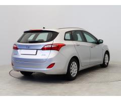 Hyundai i30 1.6 CRDi 81kW - 7