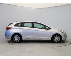 Hyundai i30 1.6 CRDi 81kW - 8