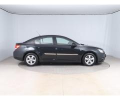 Chevrolet Cruze 1.6 i 16V 91kW - 9