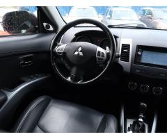 Mitsubishi Outlander 2.2 DI-D 115kW - 9