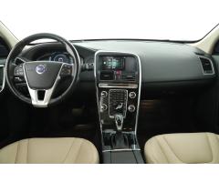 Volvo XC60 D4 140kW - 9