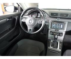 Volkswagen Passat 2.0 TDI 125kW - 9