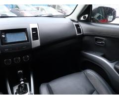 Mitsubishi Outlander 2.2 DI-D 115kW - 11