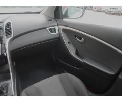 Hyundai i30 1.6 MPI 88kW - 11