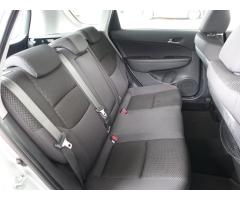 Hyundai i30 1.4 CVVT 80kW - 13