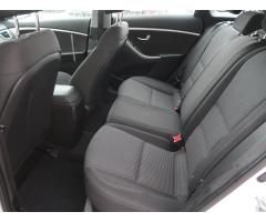 Hyundai i30 1.6 MPI 88kW - 15