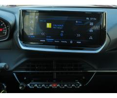 Peugeot 2008 1.2 PureTech 74kW - 18