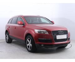 Audi Q7 quattro tiptronic DSG Zlevněno o 21 000 Kč