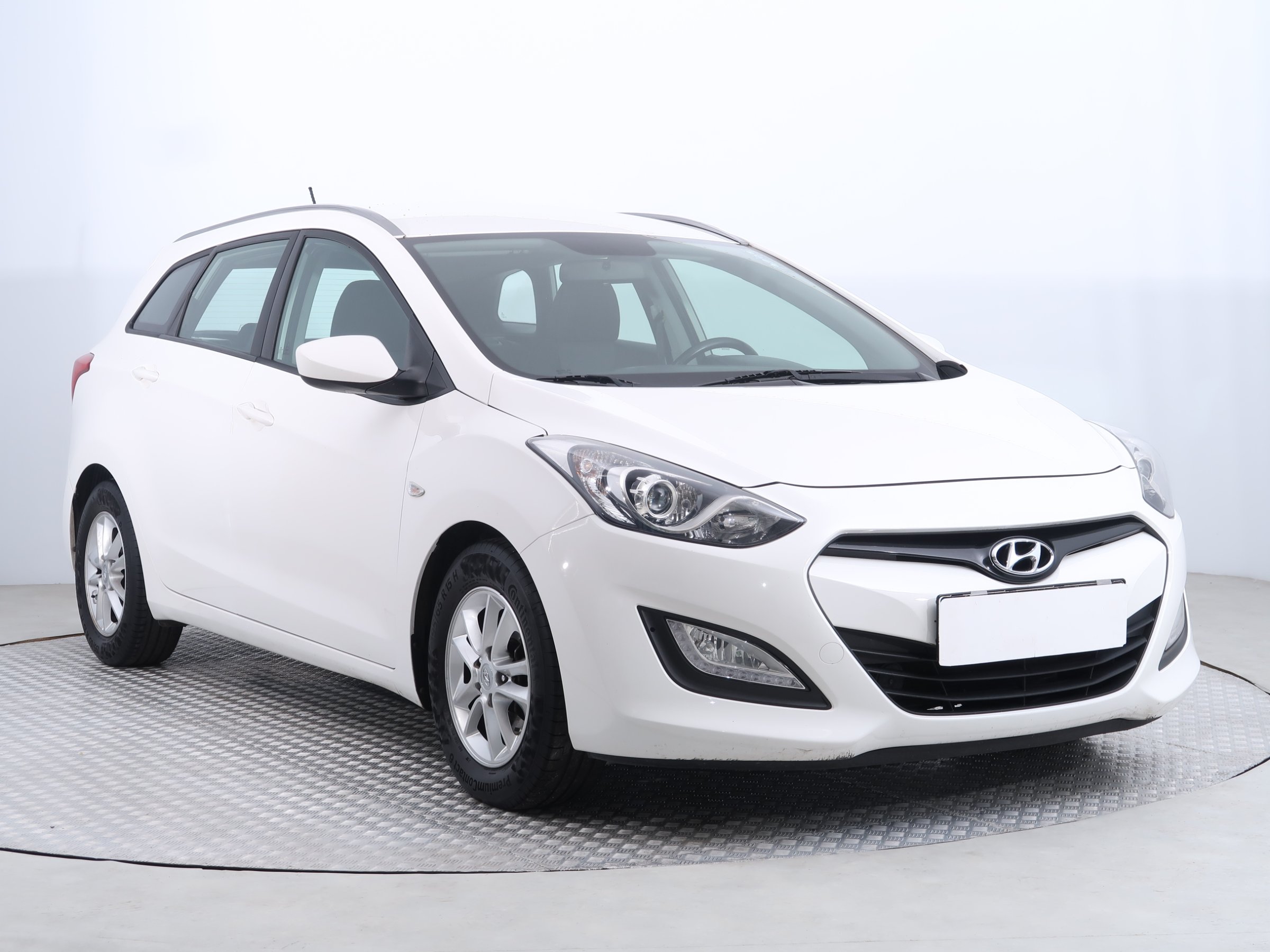 Hyundai i30 1.6 MPI 88kW - 1