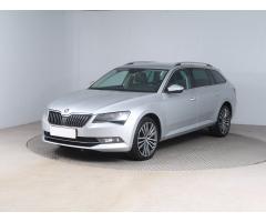 ŠKODA SUPERB COMBI 2.0TDI 140 LAURIN&K 4X4 DSG 7ST