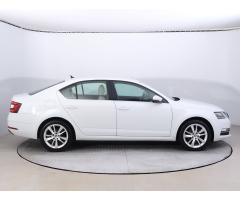 Škoda Octavia 2.0 TDI 110kW - 8