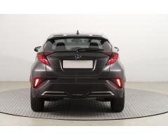 Toyota C-HR 2.0 Hybrid 135kW - 6