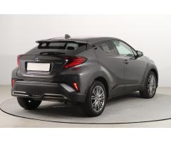 Toyota C-HR 2.0 Hybrid 135kW - 7