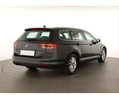 Volkswagen Passat 1.5 TSI 110kW - 7