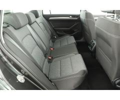 Volkswagen Passat 1.5 TSI 110kW - 11