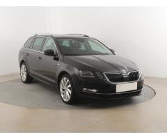 ŠKODA SUPERB COMBI 2.0TDI 140 LAURIN&K 4X4 DSG 7ST