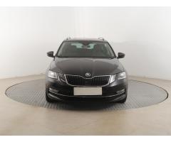 ŠKODA SUPERB COMBI 2.0TDI 140 LAURIN&K 4X4 DSG 7ST