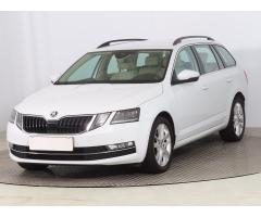 ŠKODA SUPERB COMBI 2.0TDI 140 LAURIN&K 4X4 DSG 7ST