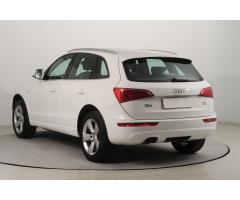 Audi Q3 S tronic DSG Zlevněno o 22 000 Kč