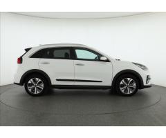 Kia e-Niro 64 kWh 150kW - 8