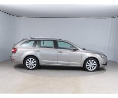 Škoda Octavia 1.6 TDI 85kW - 8