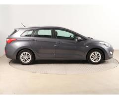 Hyundai i30 1.6 MPI 88kW - 8