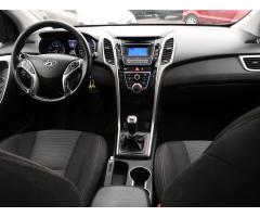 Hyundai i30 1.6 MPI 88kW - 10