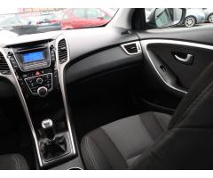 Hyundai i30 1.6 MPI 88kW - 11