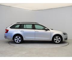 Škoda Octavia 1.6 TDI 85kW - 8