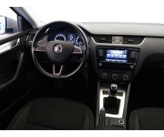 Škoda Octavia 1.6 TDI 85kW - 9