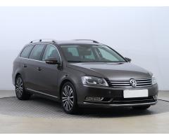 Volkswagen Golf Variant R-Line mHEV DSG Zlevněno o 16 000 Kč