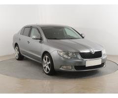 ŠKODA SUPERB COMBI 2.0TDI 140 LAURIN&K 4X4 DSG 7ST