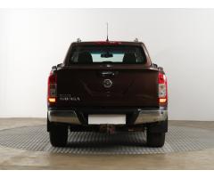 Nissan Navara 2.3 dCi 140kW - 6