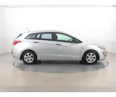 Hyundai i30 1.6 MPI 88kW - 8