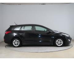 Hyundai i30 1.6 CRDi 94kW - 8