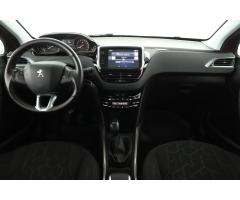 Peugeot 2008 1.2 PureTech 81kW - 9