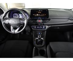 Hyundai i30 1.5 T-GDI MHEV 118kW - 12