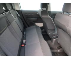 Volkswagen Golf 1.6 TDI 77kW - 13